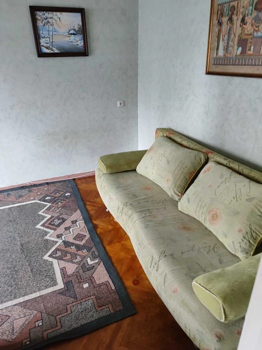 Продам изолированную квартиру