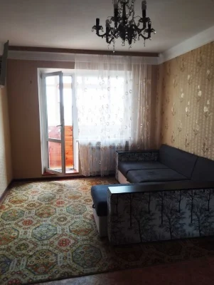 Продається   3-х кімнатна кв-ра, серія ЧН.  9/9 пан. вул. Ко