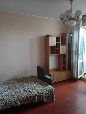 Продається   3-х кімнатна кв-ра, серія ЧН.  9/9 пан. вул. Ко