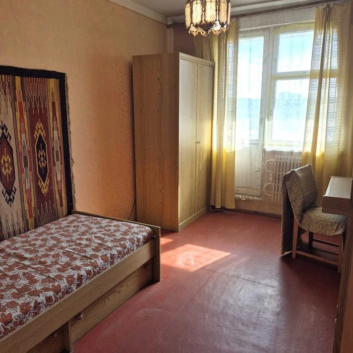 Продам 3к квартиру Салтовка  Гарибальди 8