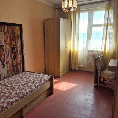 Продам 3к квартиру Салтовка  Гарибальди 8