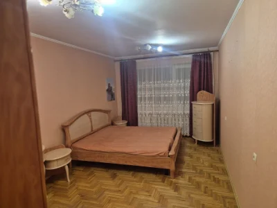 4к квартира і гараж Кондратьєва