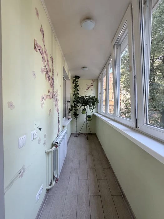 Продам 2-х квартиру центр Петропавлівська