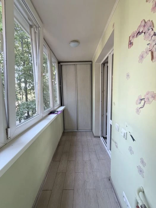 Продам 2-х квартиру центр Петропавлівська