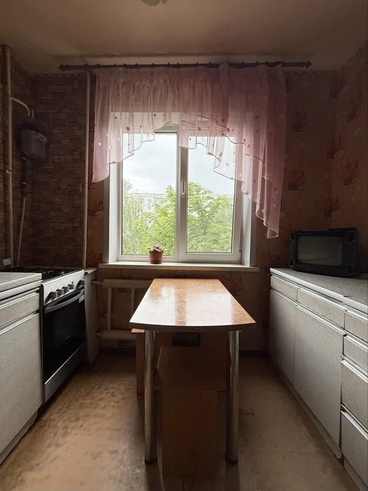 Продаж 3-кімнатної квартири. 2 балкони!