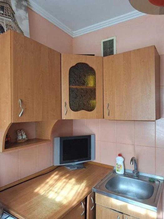 Продам 1 комнатную квартиру на Новых Домах по адресу улица К