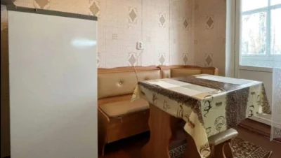 Продаж 1 квартири. Лушпи.