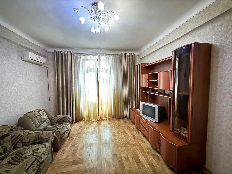 Продаж 2-кімнатної квартири по просп. Шевченка