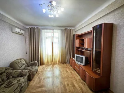 Продаж 2-кімнатної квартири по просп. Шевченка