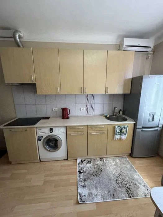 Терміново! В продажу малогабаритна квартира на Одеській