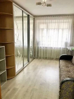 Продаж 2-кімнатної квартири вул. Троїцька