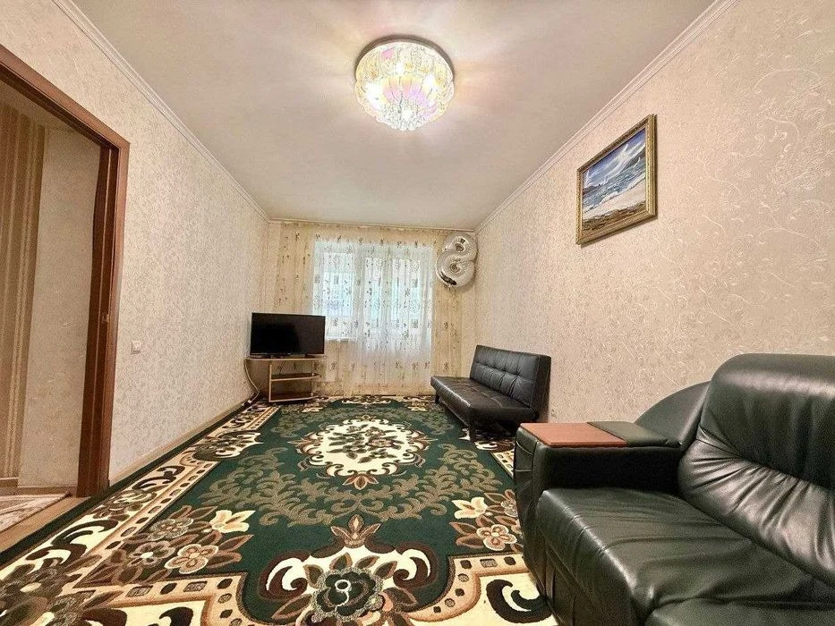 Продаж просторої 2-кімнатної квартири в ЦЕНТРІ міста (вул. Н