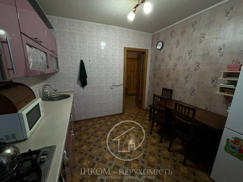 1к квартира в цегляному будинку