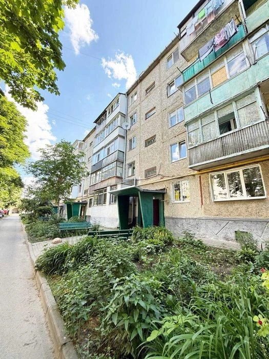 Продаж 2-кімнатної квартири по вул. Герасима Кондратьєва (Кі