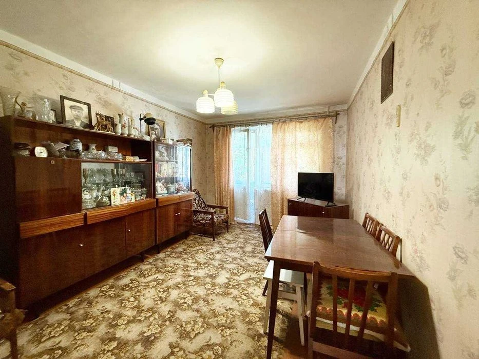 Продаж 2-кімнатної квартири по вул. Герасима Кондратьєва (Кі