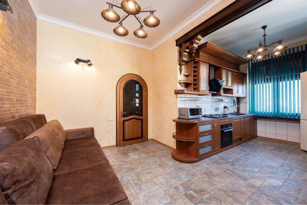 Zankovetskoy 8 Apartment with a view of Khreshchatyk