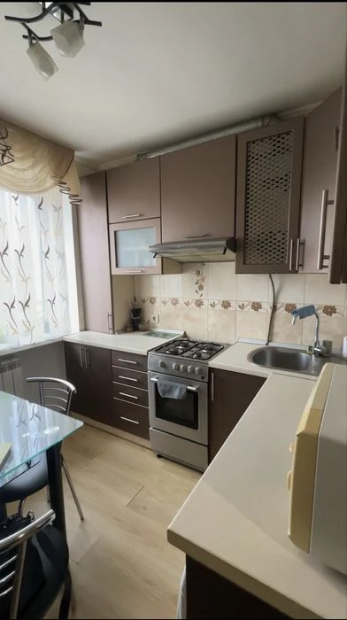 Продам 3 кімнатну квартиру в м. Суми