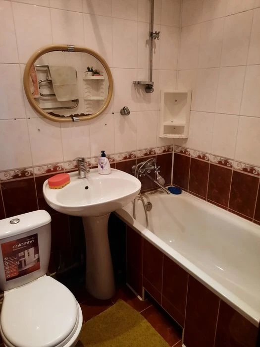 Продаж трикімнатної квартири  в центрі міста