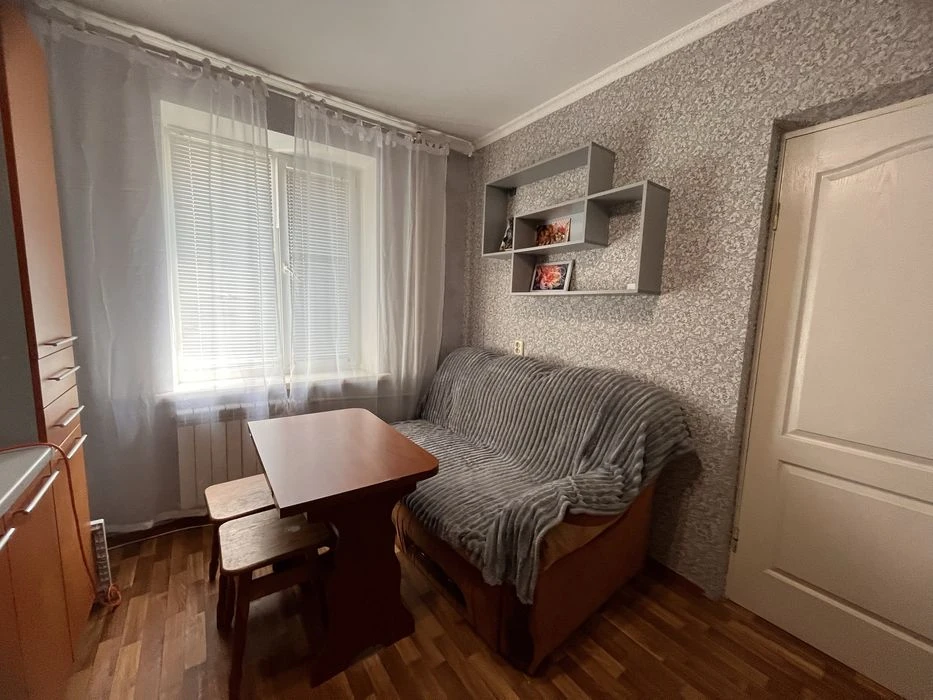 Продаж 1 к кв на Харківській 22
