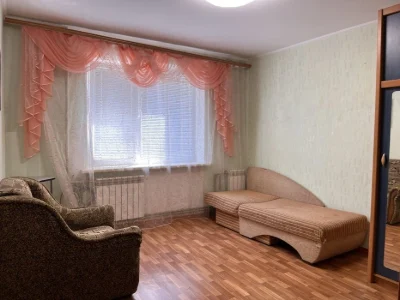 Продаж 1 к кв на Харківській 22