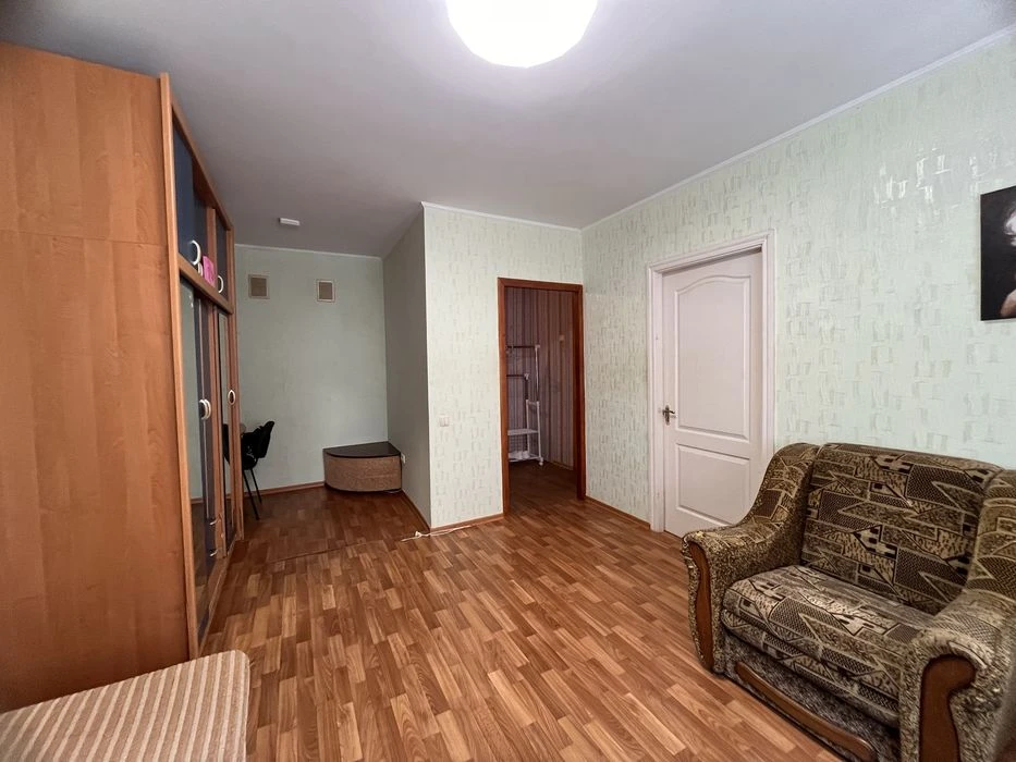 Продаж 1 к кв на Харківській 22
