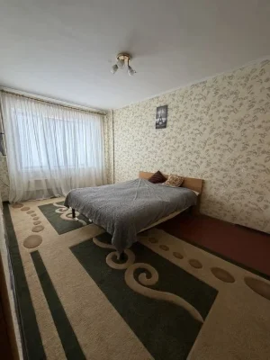 Продам 5 кімнатну квартиру в центрі район 5 школи