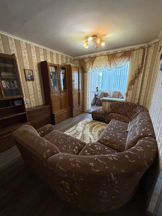 Продам 5 кімнатну квартиру в центрі район 5 школи