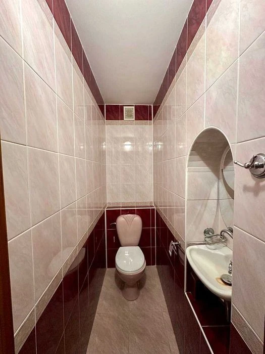 812 $/м² Терміново! Продається 4-кімнатна квартира, супер ло