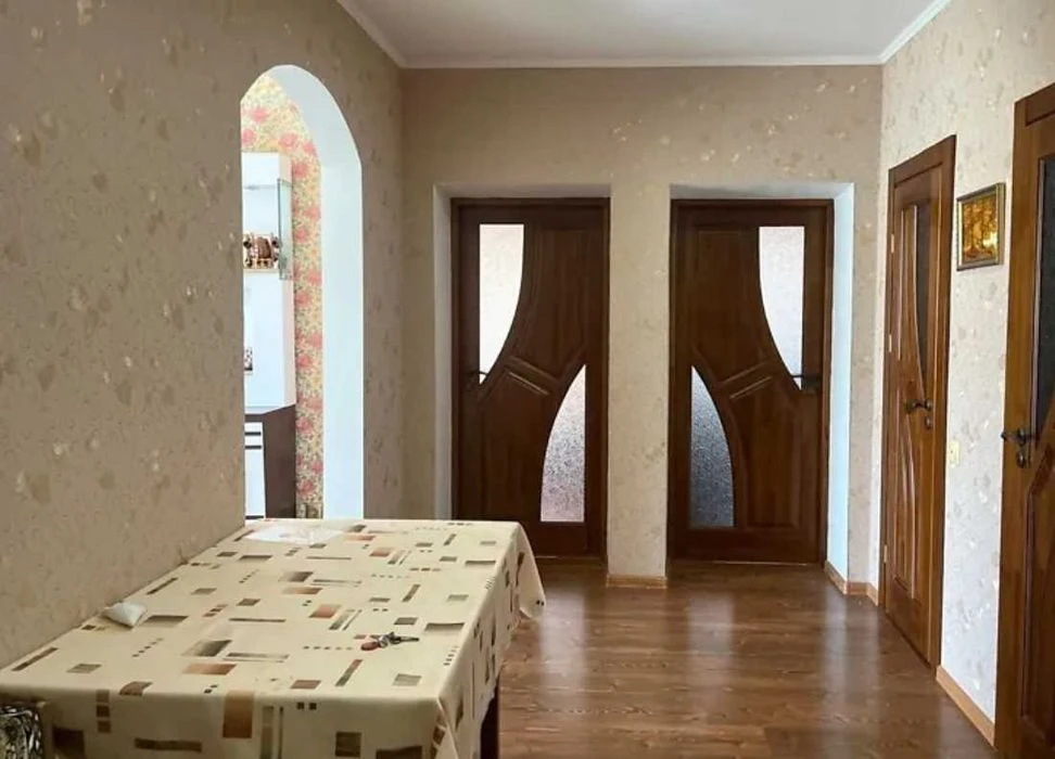 |  Продаж 2-кімнатної квартири 66,4 м² • Автономне опалення