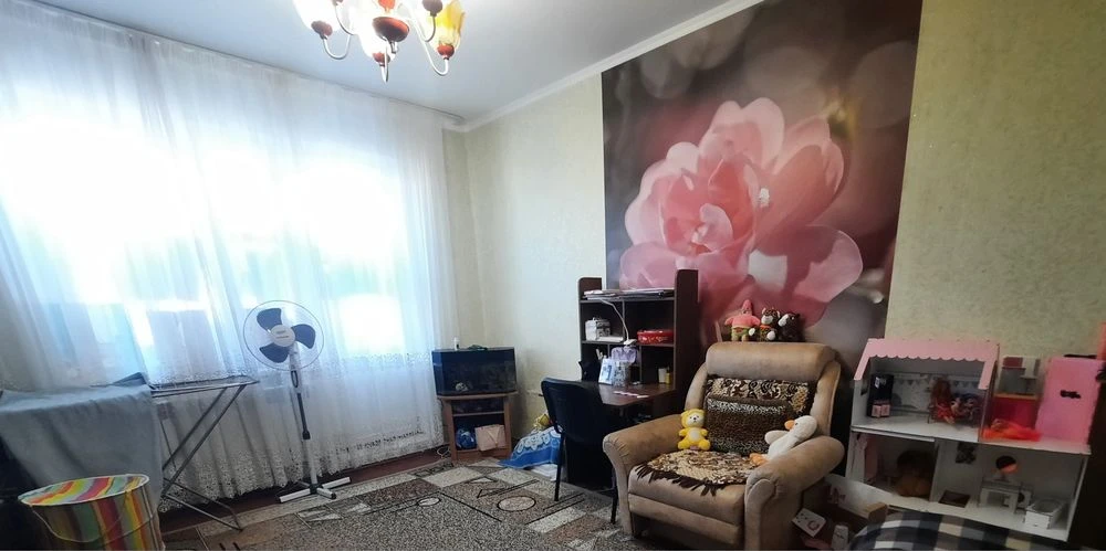 продам 2 кім квартиру Лушпи 15