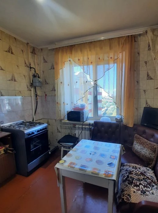 продам 2 кім квартиру Лушпи 15