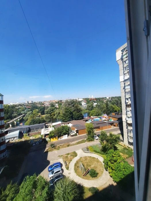 продам 2 кім квартиру Лушпи 15