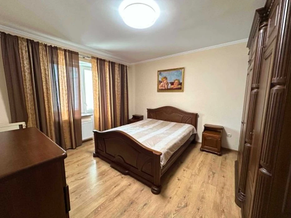 Продам 3-ну квартиру з автономним опаленням, район Автовокза