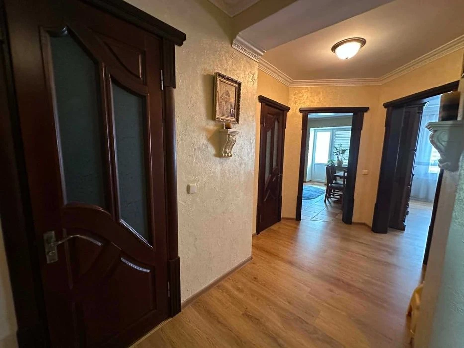 Продам 3-ну квартиру з автономним опаленням, район Автовокза