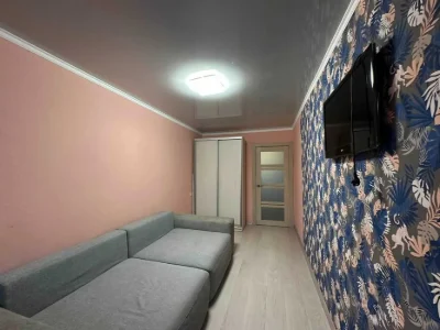 Продам 2-ну квартиру в районі 12 школи!