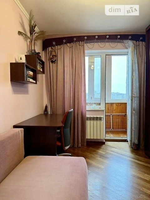 Продаж 2к квартири 52 кв. м на вул. Героїв Дніпра 35 • ID 34