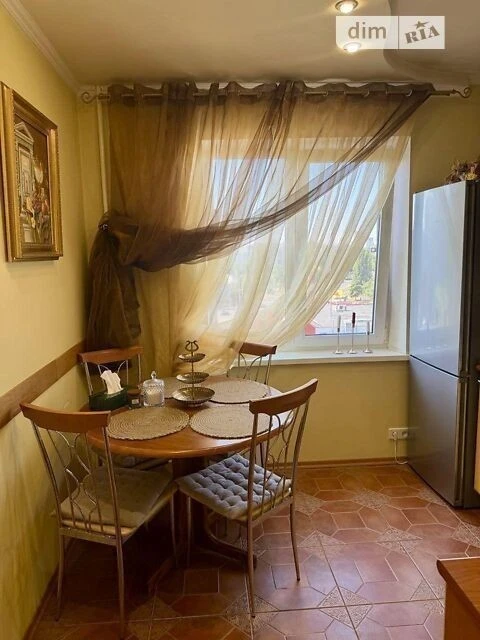 Продаж 2к квартири 52 кв. м на вул. Героїв Дніпра 35 • ID 34