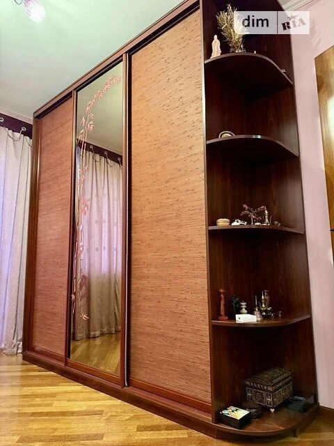 Продаж 2к квартири 52 кв. м на вул. Героїв Дніпра 35 • ID 34