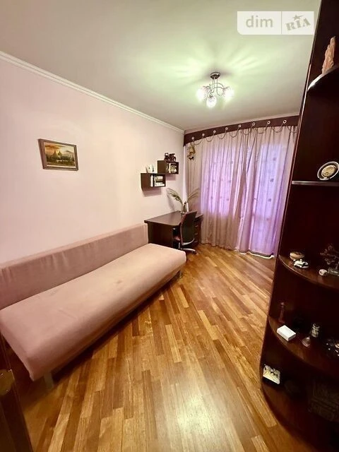 Продаж 2к квартири 52 кв. м на вул. Героїв Дніпра 35 • ID 34