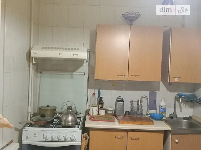 Продаж 3к квартири 70 кв. м на вул. Йорданська 9 • ID 347878
