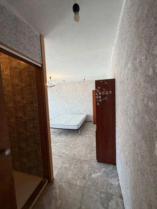 Продам 1к ул. Янгеля 12 (район ул. Титова)