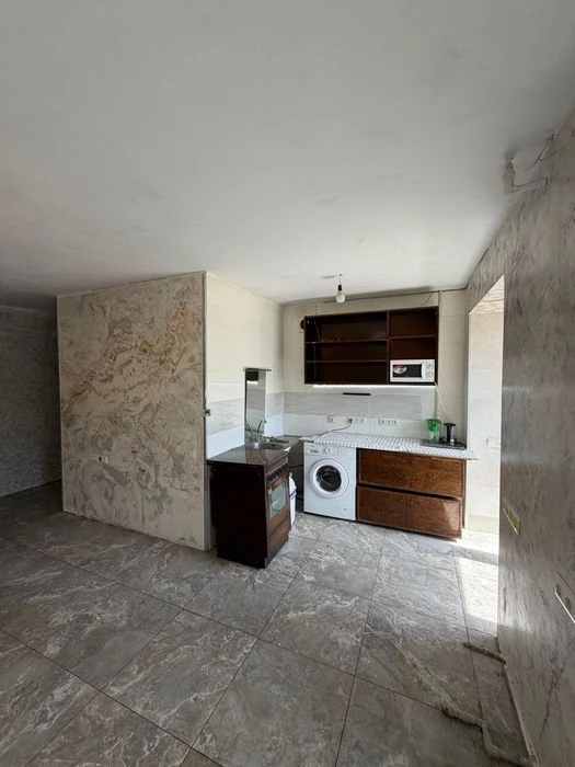 Продам 1к ул. Янгеля 12 (район ул. Титова)
