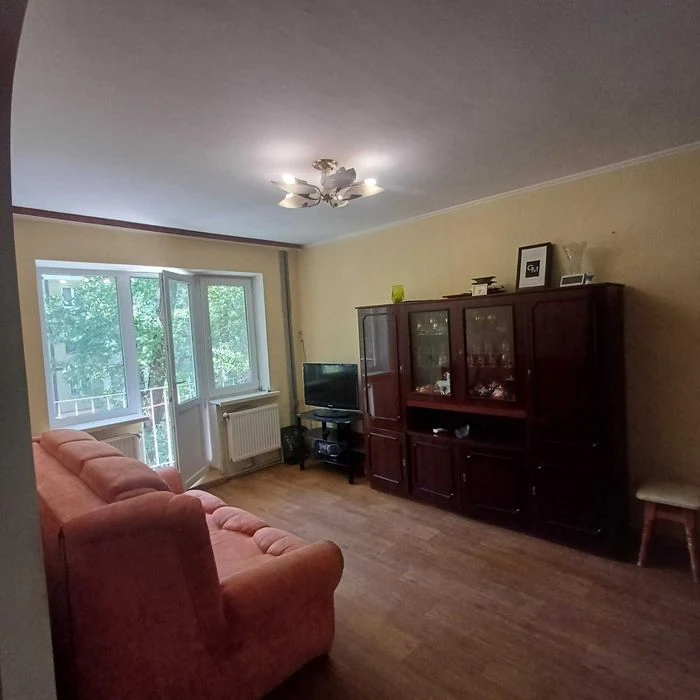 Продам 3к квартиру р-н Косиора, 3/5, автономное газовое отоп