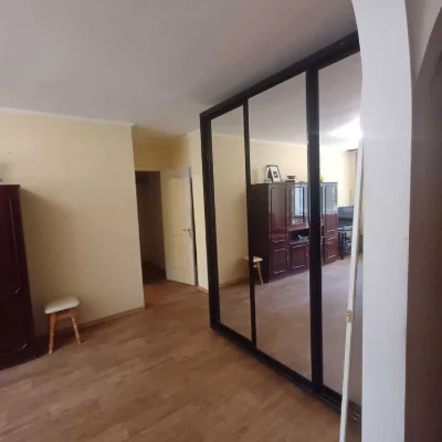 Продам 3к квартиру р-н Косиора, 3/5, автономное газовое отоп