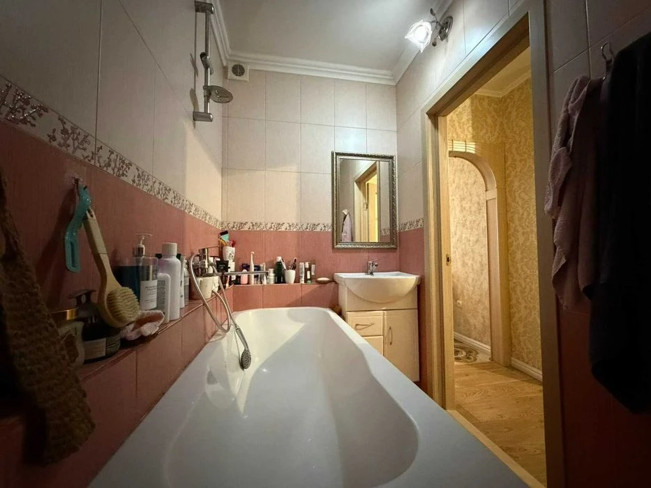 2 кімн. квартира новий будинок.Привіз.Газ.Цегла.
