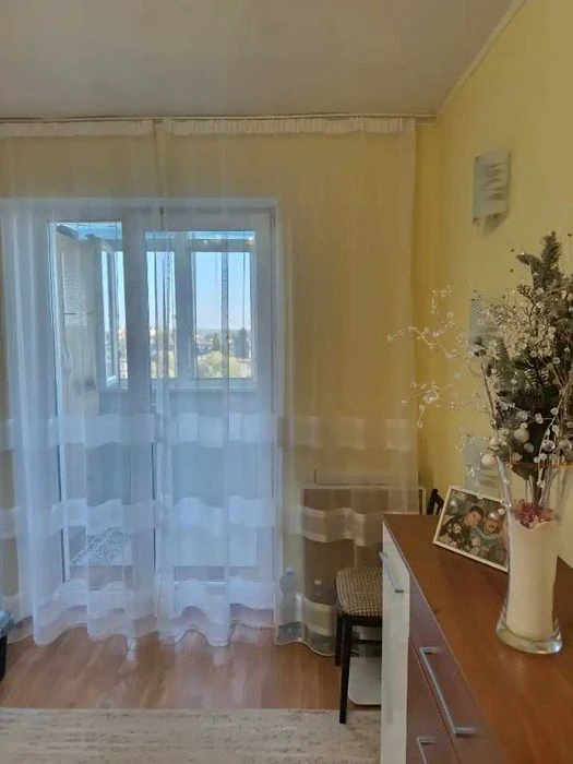 Продам 2х к.квартиру на ул. Космонавтов, жм Приднепровский