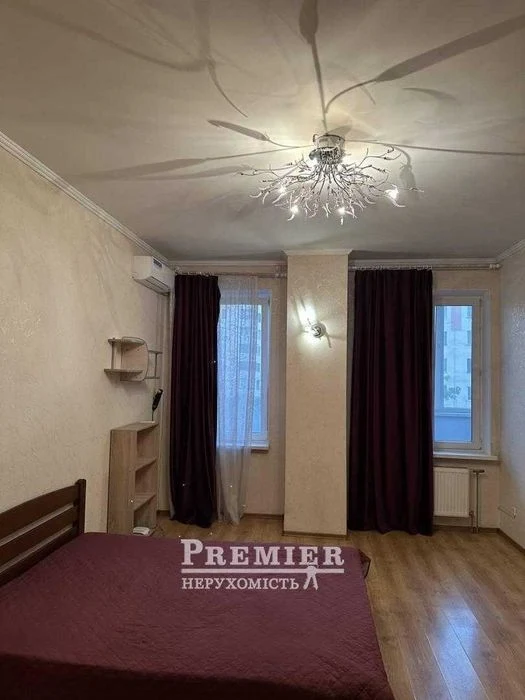 Продам світлу 1кім. квартиру  Ремонт, меблі, техніка 46,2 м²