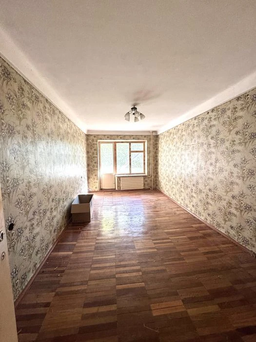 Продается 3 ком квартира в Осипенковском р-не по улице Руста