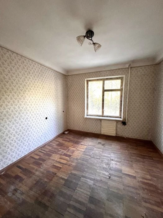 Продается 3 ком квартира в Осипенковском р-не по улице Руста