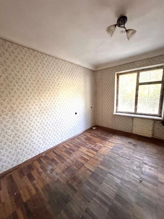 Продается 3 ком квартира в Осипенковском р-не по улице Руста
